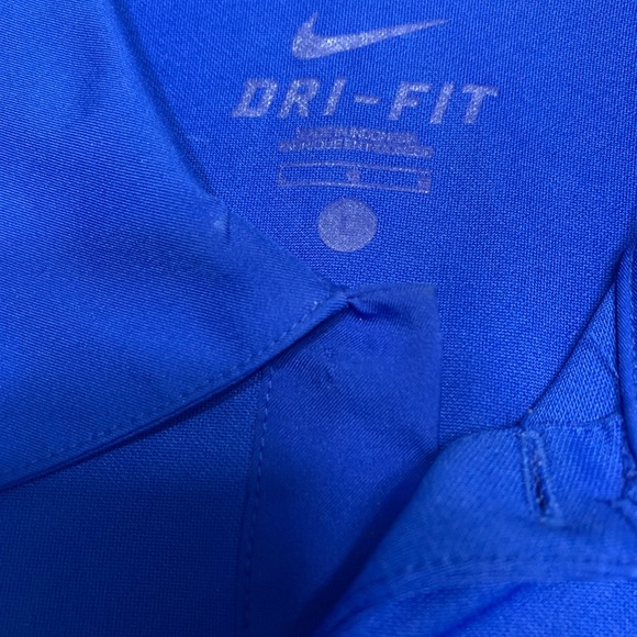 Nike Florid Gators Polo shirt in like new condition. Nice shirt, Dri-fit. - Picture 3 of 6